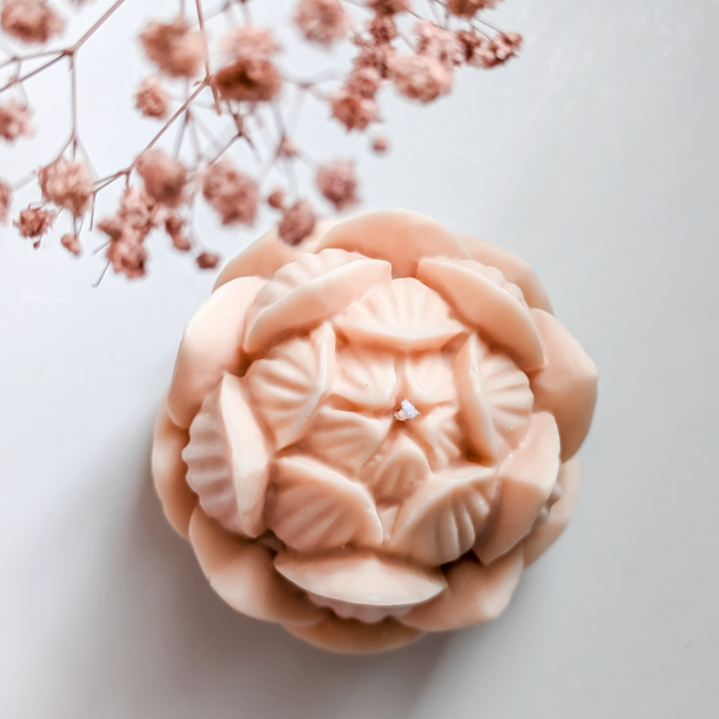 Lilly Decorative Flower Candle Large
