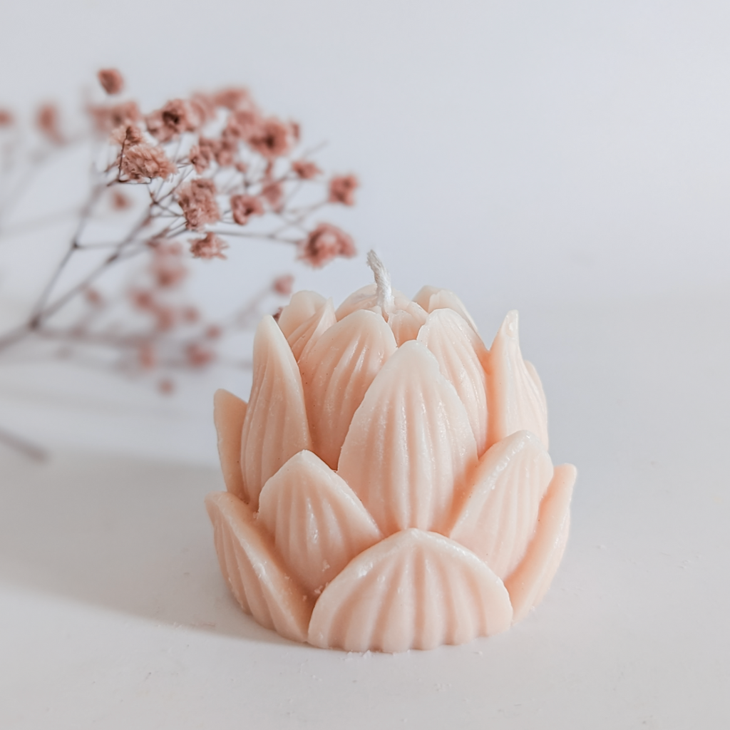 Lilly Flower Candle Small