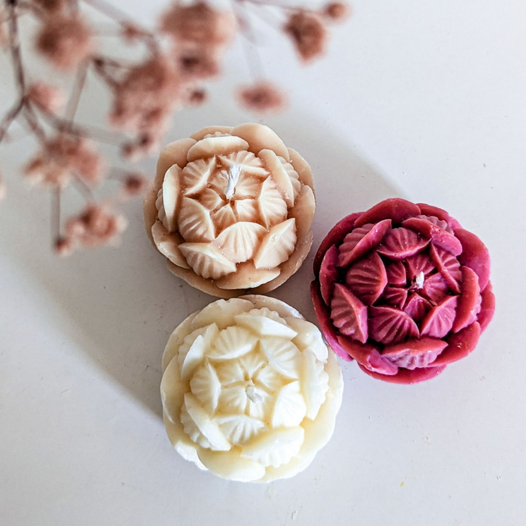 Lilly Flower Candle Small